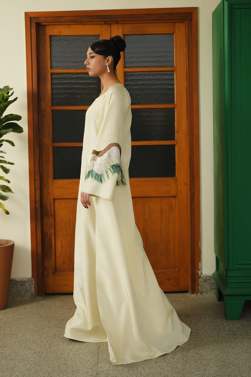 Durra, ivory gown