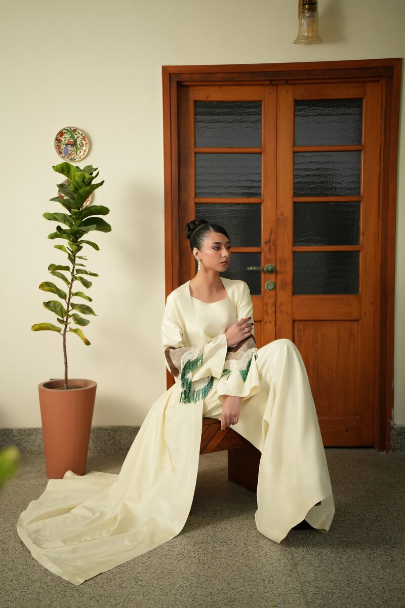 Durra, ivory gown
