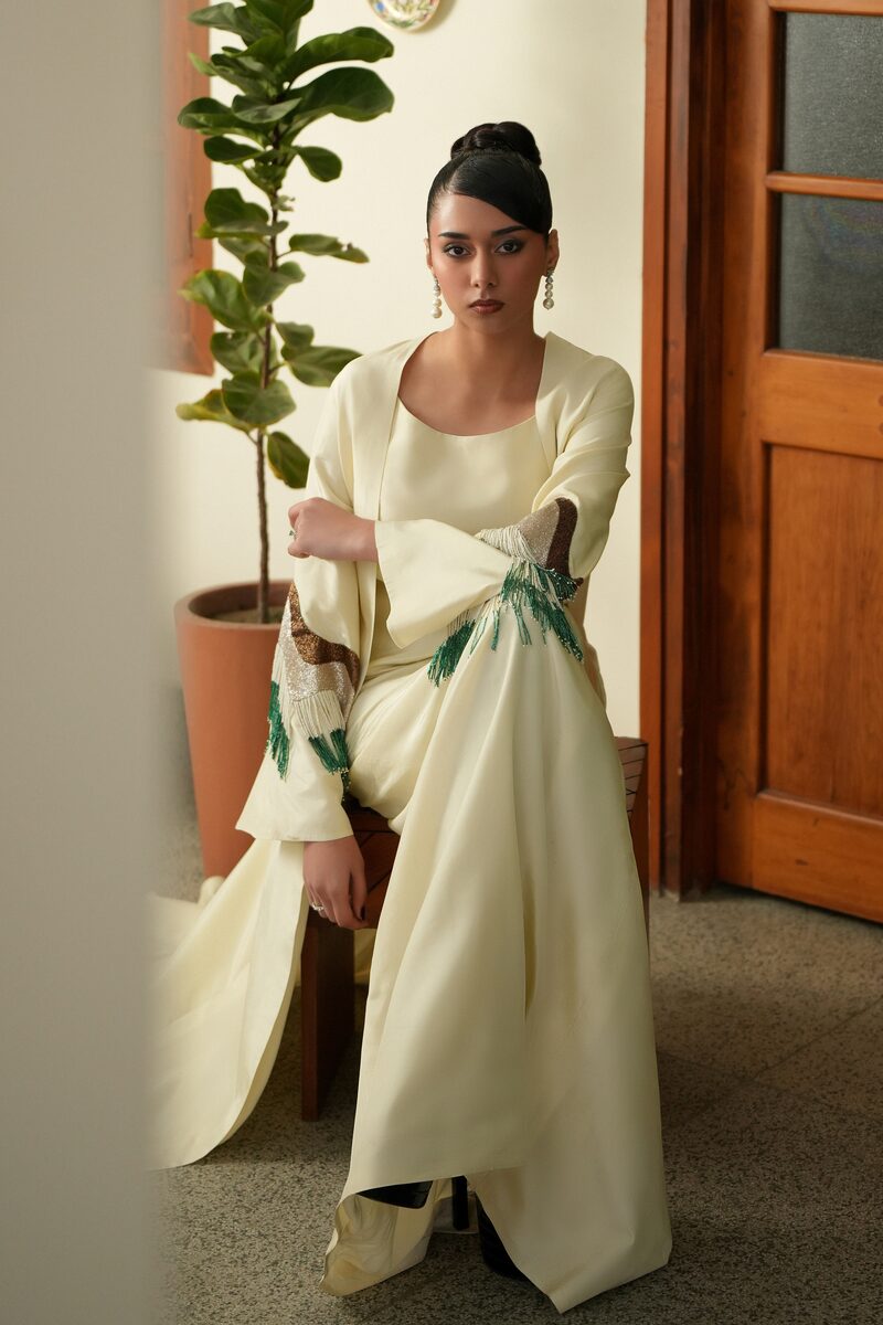 Durra, ivory gown